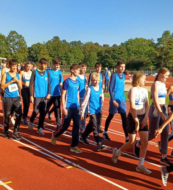 Einmarsch des Oberpfalzteams (Foto: K. Müller-Popp)